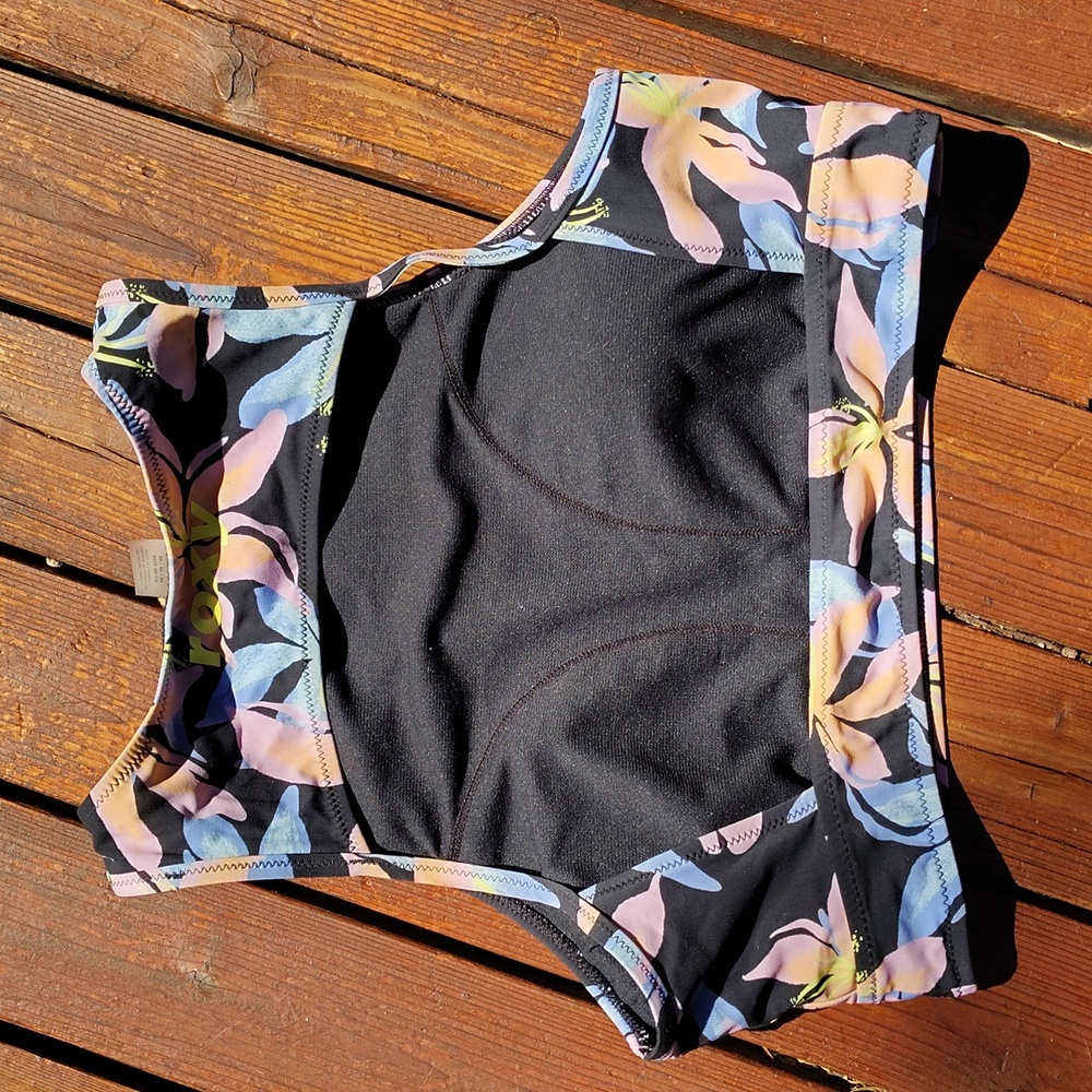 Roxy Bikini Set - Picture 2 of 4